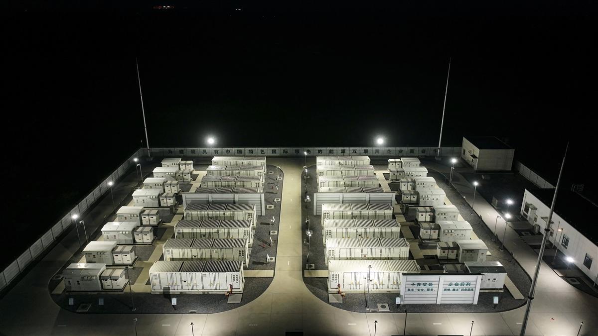 国内首座百兆瓦时级构网型储能电站“黑启动”试验成功