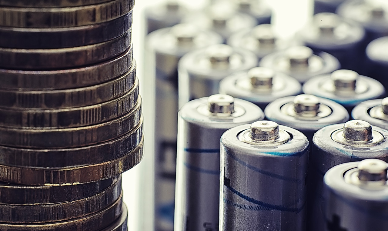 储能点了一把火，锂电大厂在洗牌：宁德时代霸榜，日韩厂商走下坡路